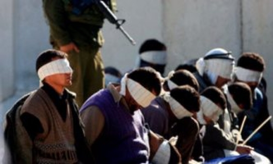 إدارة سجون الاحتلال تصعد من إجراءاتها التنكيلية في حق الأسرى الفلسطينيين المضربين