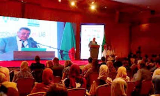 خبراء من 13 دولة يتدارسون “اللوكيميا” بمؤتمر في وهران