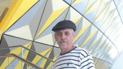 محمد باكلي.. ”بأذرع مفتوحة” في مركز الفنون “كنوز”