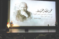 عــــــــــــــــــــرض النّسخــة المرمّمـة لفيلم  “وقائـع سنـين الجمـر” للرّاحل لخضـر حمينـة