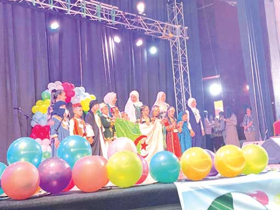 أطفال يرسمون مستقبل الوطـن بألـوان الأصالـة