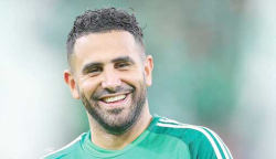محرز يُسهم في تأهــّل الأهلـي السعـودي إلى نصـف النهائي