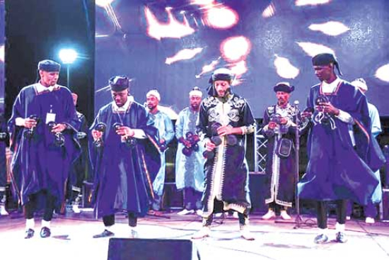 ”القنـاوة”.. هوّيـــة وتاريـخ بالنعامـة