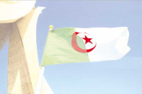 فليستمرّوا فـي نبــاحهم.. الجزائــر تظل واقفة ولن تنحني