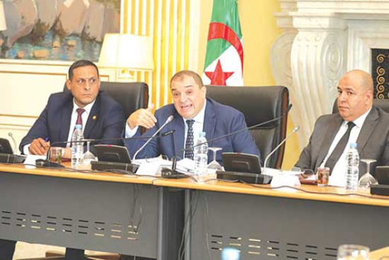 آليات جديدة لتطويـر القضاء وإحكـام القبضة على مروجــي السموم
