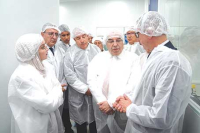 تسهيلات بالجملـة للمتعاملـين في الصّناعـات الصّيدلانيــة